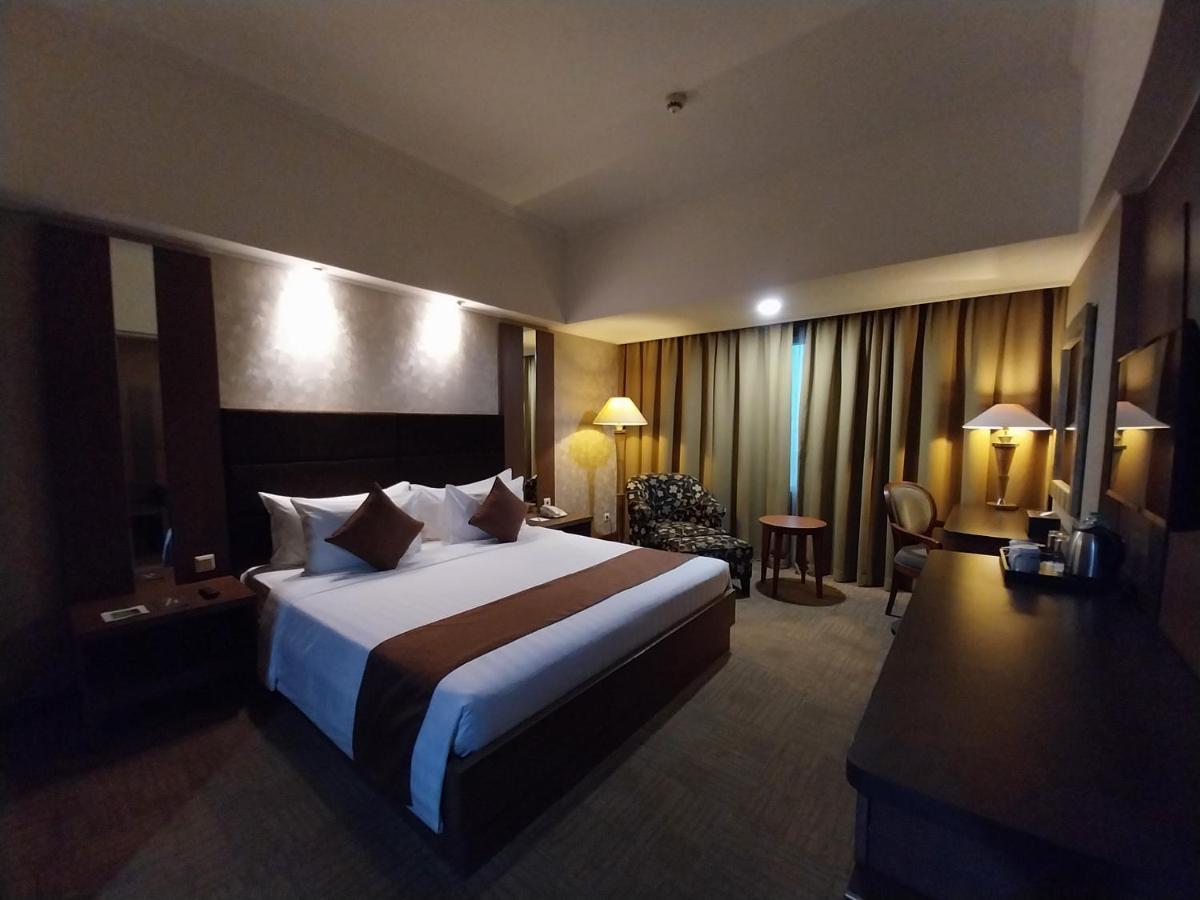 Horison Ultima Menteng Jakarta Exterior photo