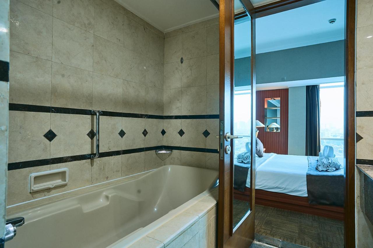 Horison Ultima Menteng Jakarta Exterior photo